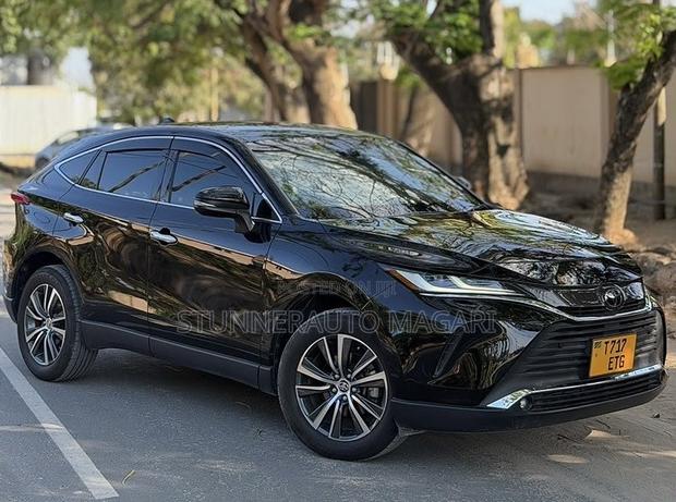 Toyota Harrier 2021 Black