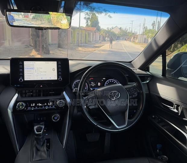 Toyota Harrier 2021 Black