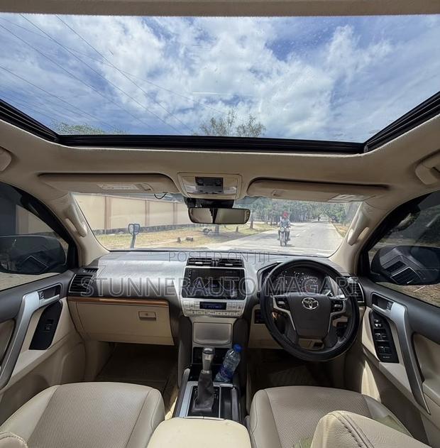 Toyota Land Cruiser Prado 2022 Matt Black