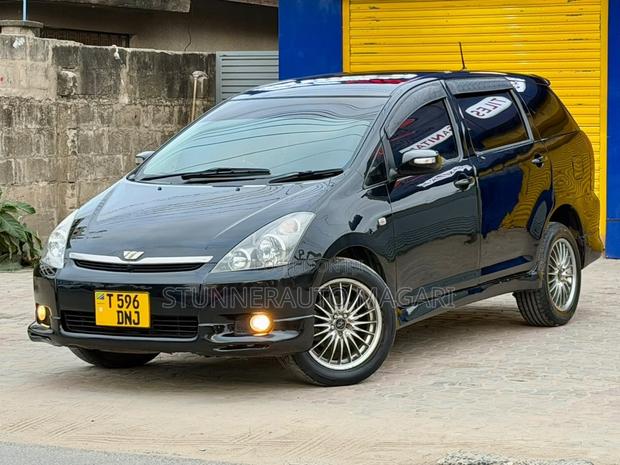 Toyota Wish 2004 Black