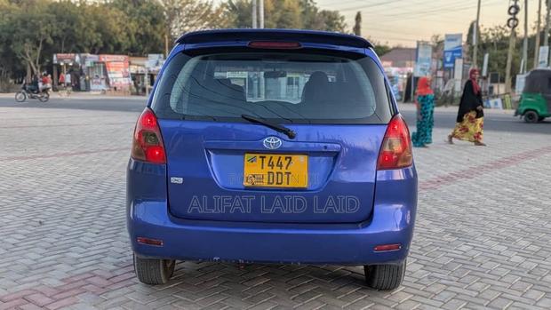 Toyota IST 2004 Blue