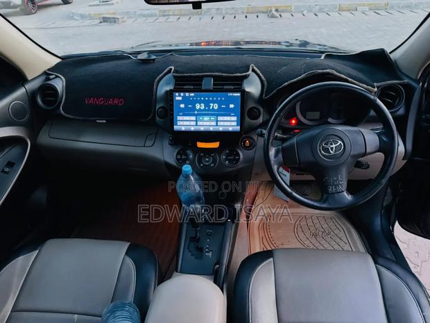 Toyota Vanguard 2008 Gray
