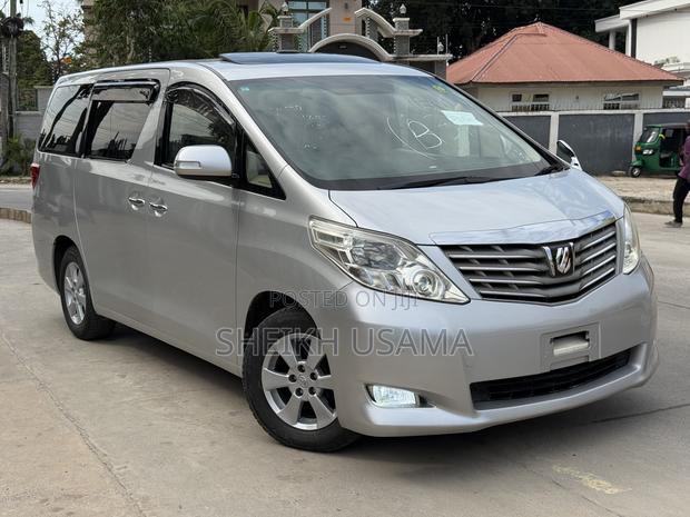 Toyota Alphard 2.4 Petrol FWD 2009 Silver