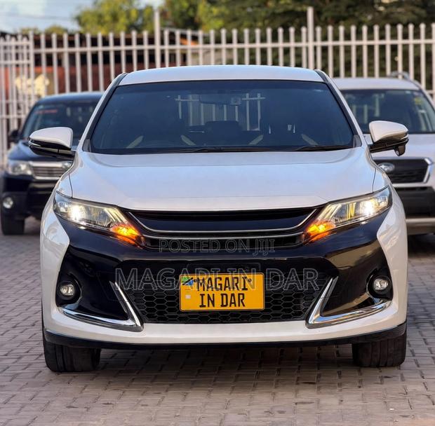 Toyota Harrier 2016 White