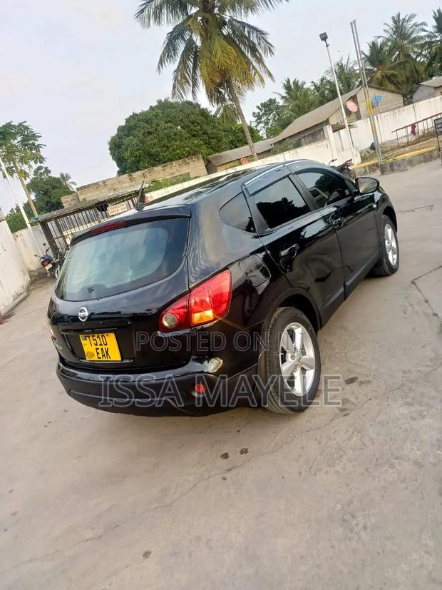 Nissan Dualis 2011 Black