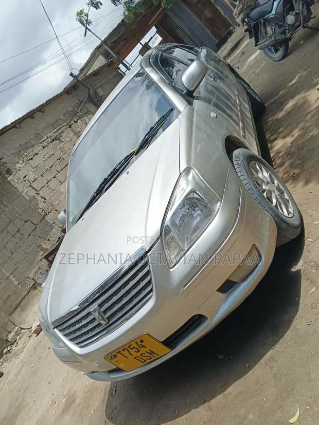 Toyota Premio 2004 Silver