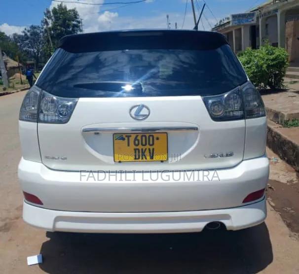 Toyota Harrier 2006 White