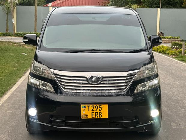 Toyota Vellfire V 2.4 FWD 7-Seater 2009 Black