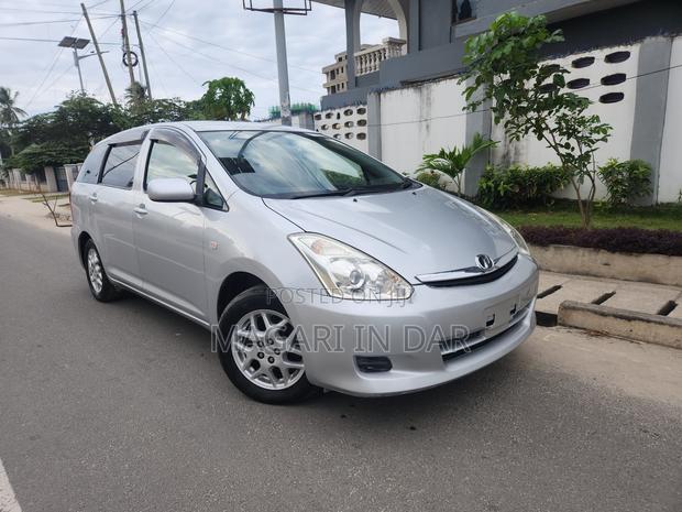 Toyota Wish 2006 Silver