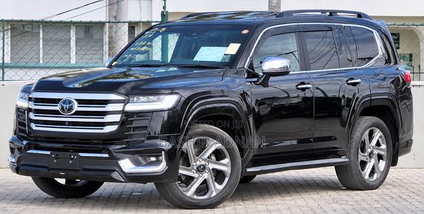 Toyota Land Cruiser 2023 Matt Black