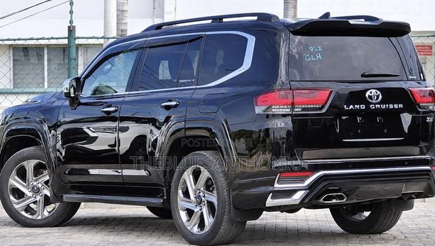 Toyota Land Cruiser 2022 Black