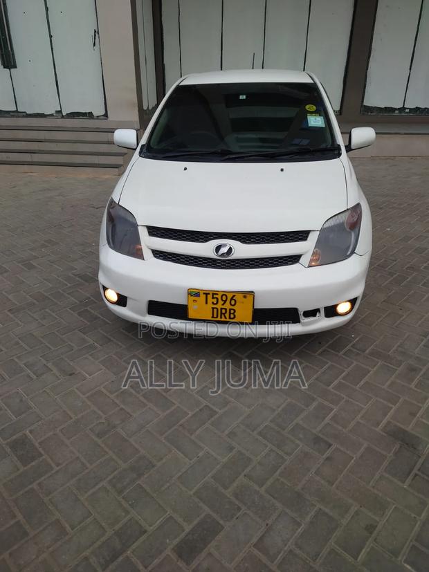 Toyota IST 2006 White