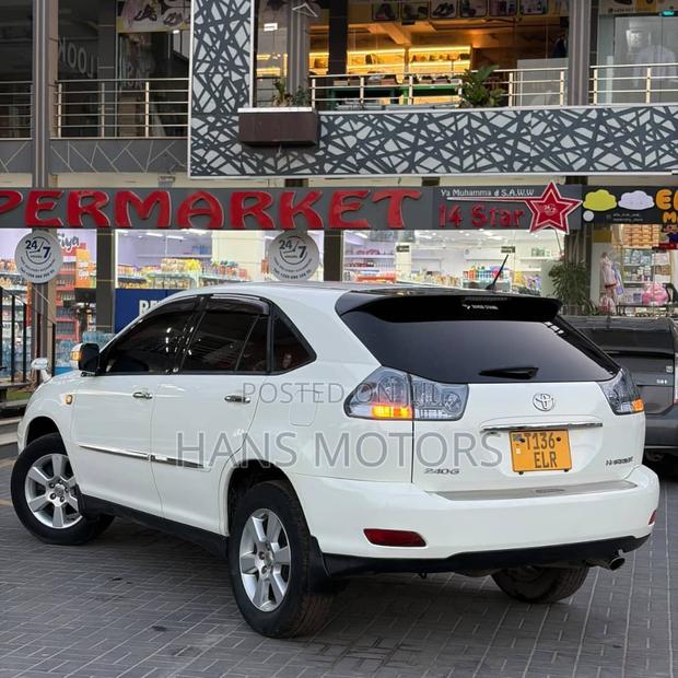 Toyota Harrier 2008 White