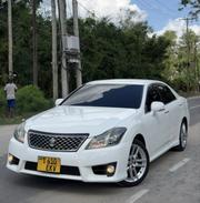 Toyota Crown 2011 White for sale