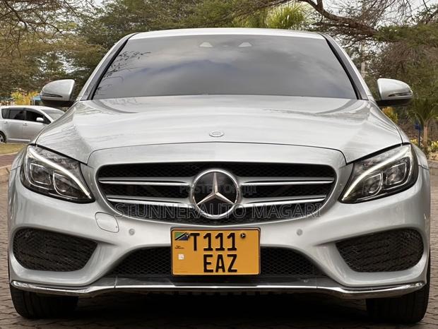 Mercedes-Benz C200 2015 Silver