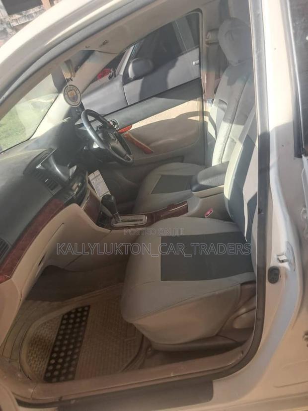 Toyota Premio 2006 White