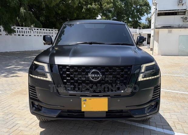 Nissan Patrol 2023 Black
