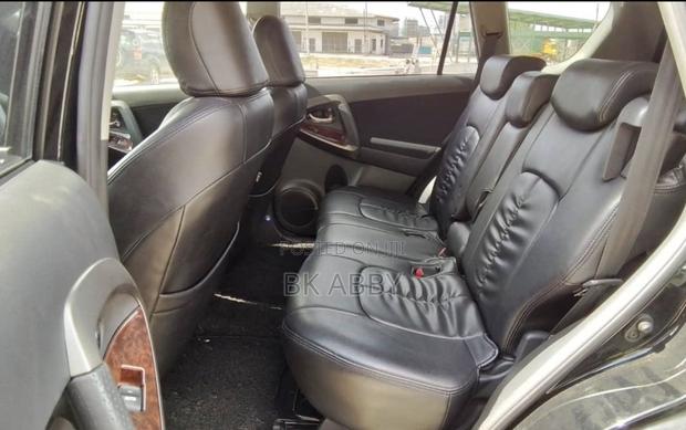 Toyota Vanguard 2009 Black