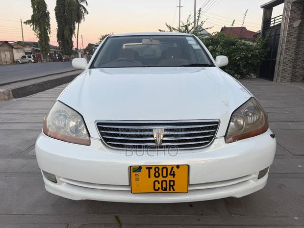Toyota Mark II 2004 White