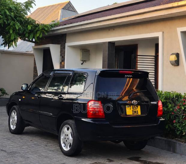 Toyota Kluger 2004 Black