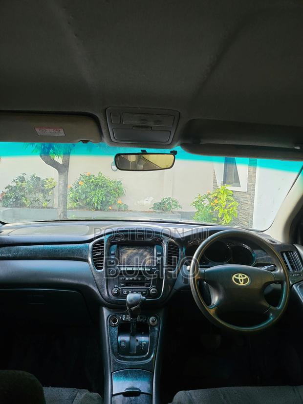 Toyota Kluger 2004 Black