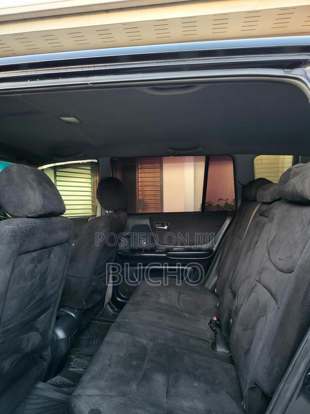 Toyota Kluger 2004 Black