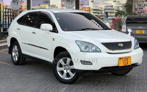 Toyota Harrier 2008 White