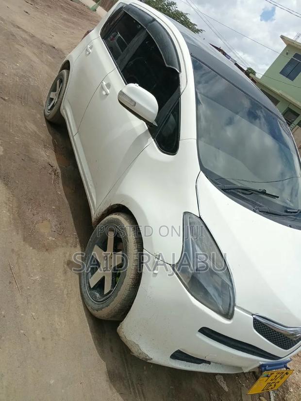 Toyota Ractis 2008 White