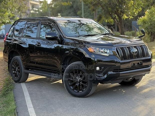 Toyota Land Cruiser Prado 2.8 2020 Black