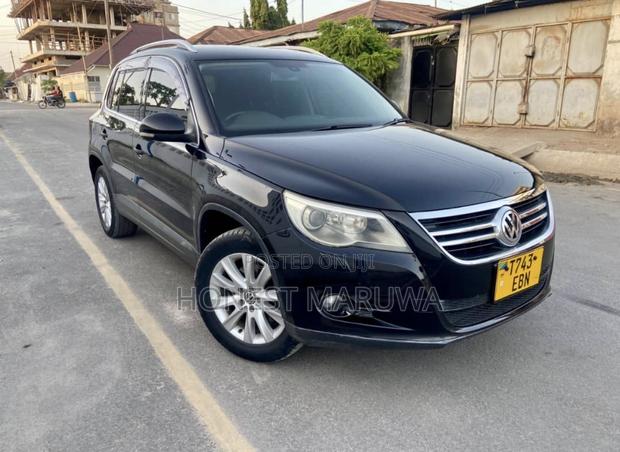 Volkswagen Tiguan 2.0 S 2009 Black