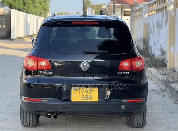 Volkswagen Tiguan 2.0 S 2009 Black