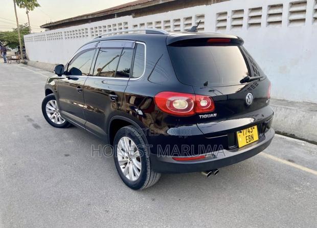 Volkswagen Tiguan 2.0 S 2009 Black