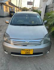 Toyota Raum 2008 Gold for sale