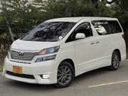 Toyota Vellfire 2010 White for sale