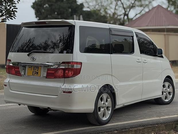 Toyota Alphard 2004 White
