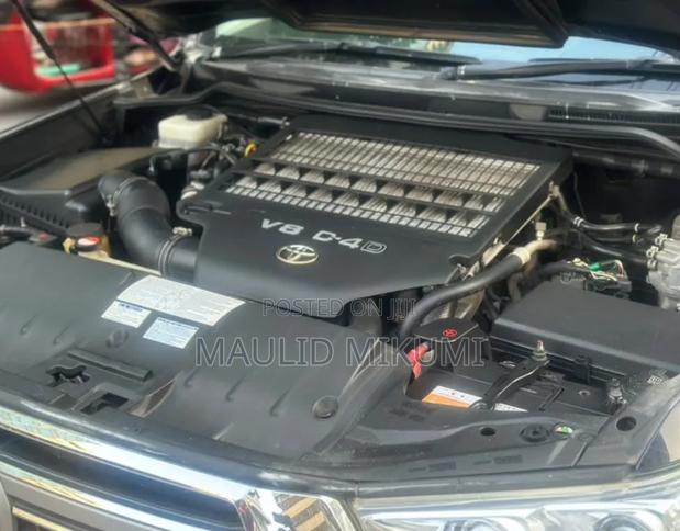 Toyota Land Cruiser 2016 Blue