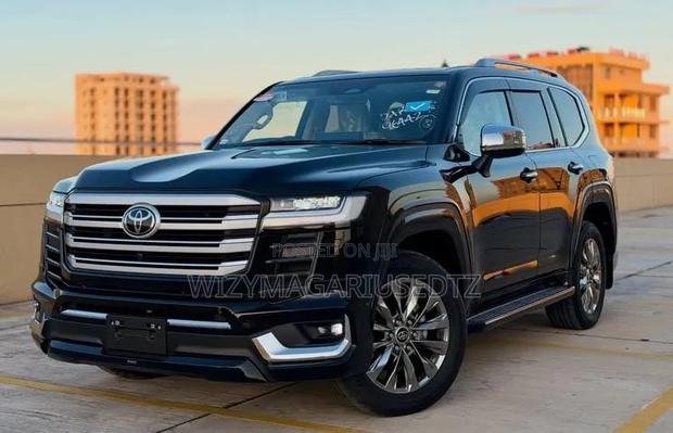 New Toyota Land Cruiser First Edition 2026 Matt Black