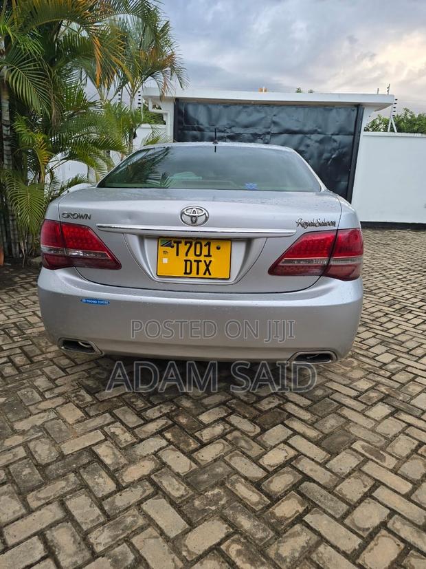 Toyota Crown 2007 Silver