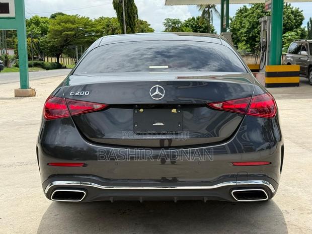 Mercedes-Benz C200 2023 Gray