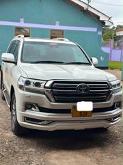 Toyota Land Cruiser 2015 White for sale