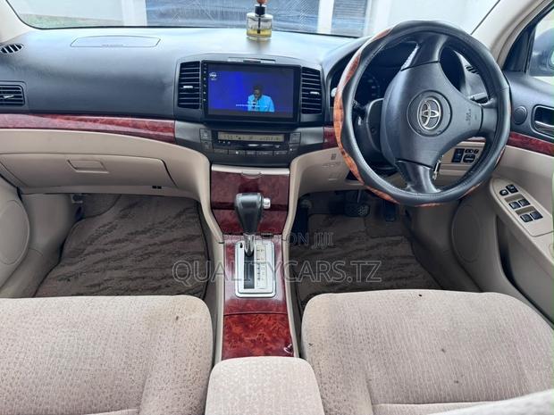 Toyota Premio 2003 Silver