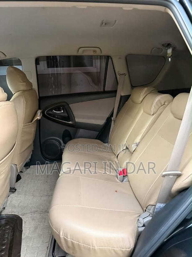 Toyota Vanguard 2008 Black