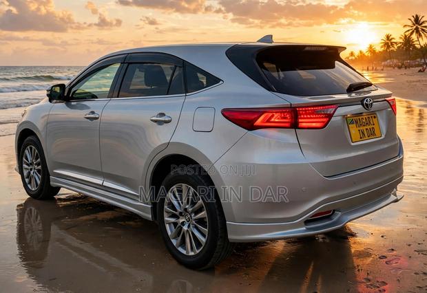Toyota Harrier 2015 Silver