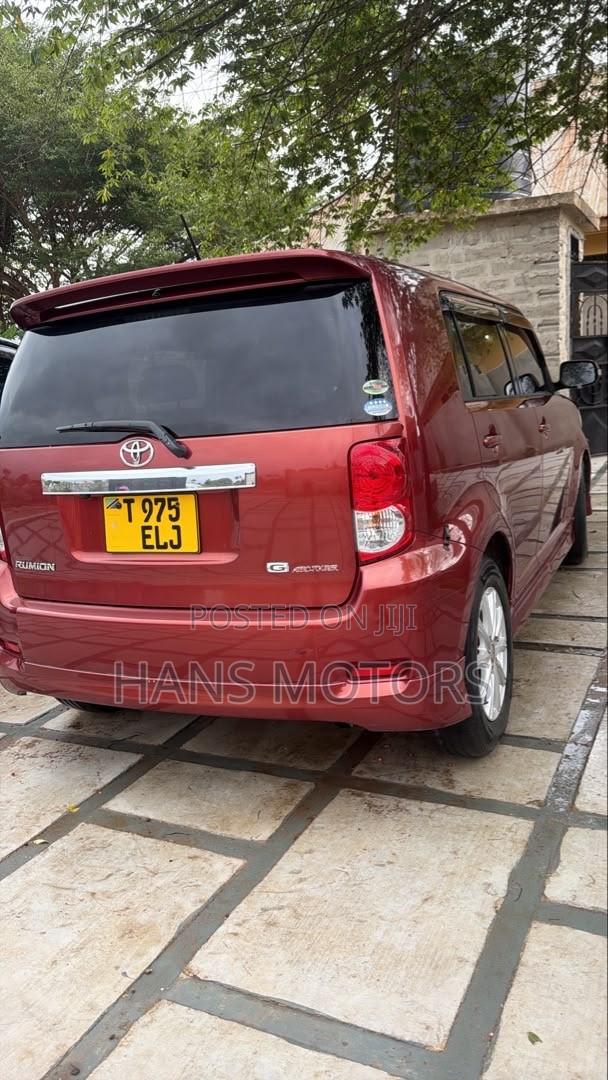 Toyota Corolla Rumion 2008 Burgundy