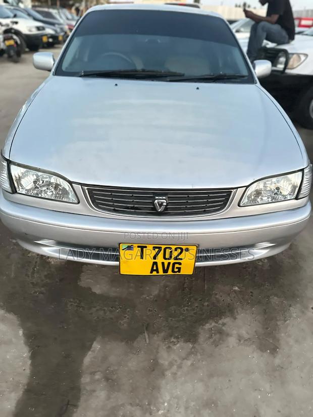 Toyota Corolla 1996 Silver