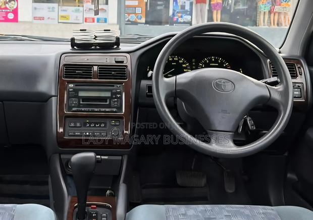 Toyota Carina 2001 Silver