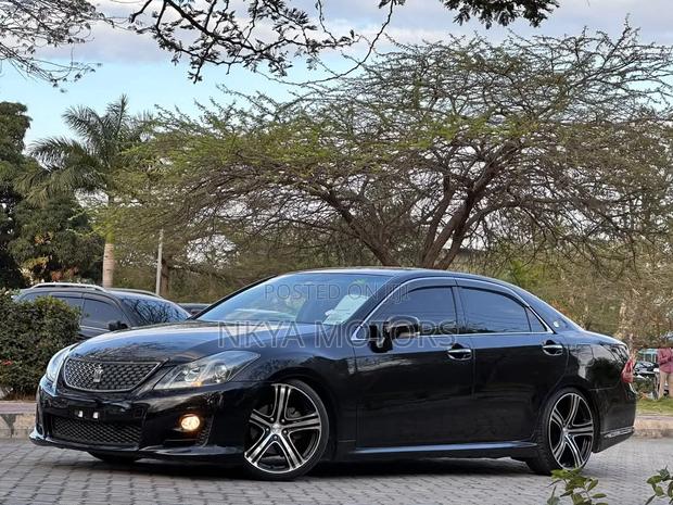 Toyota Crown 2008 Black