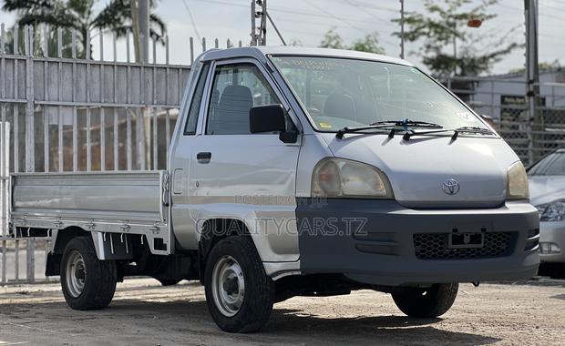 Toyota TownAce 2003 Silver