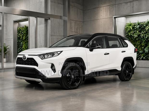 Toyota RAV4 XLE AWD 2020 White