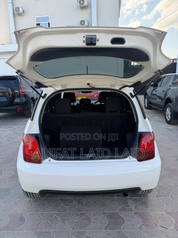 Toyota IST 2004 White